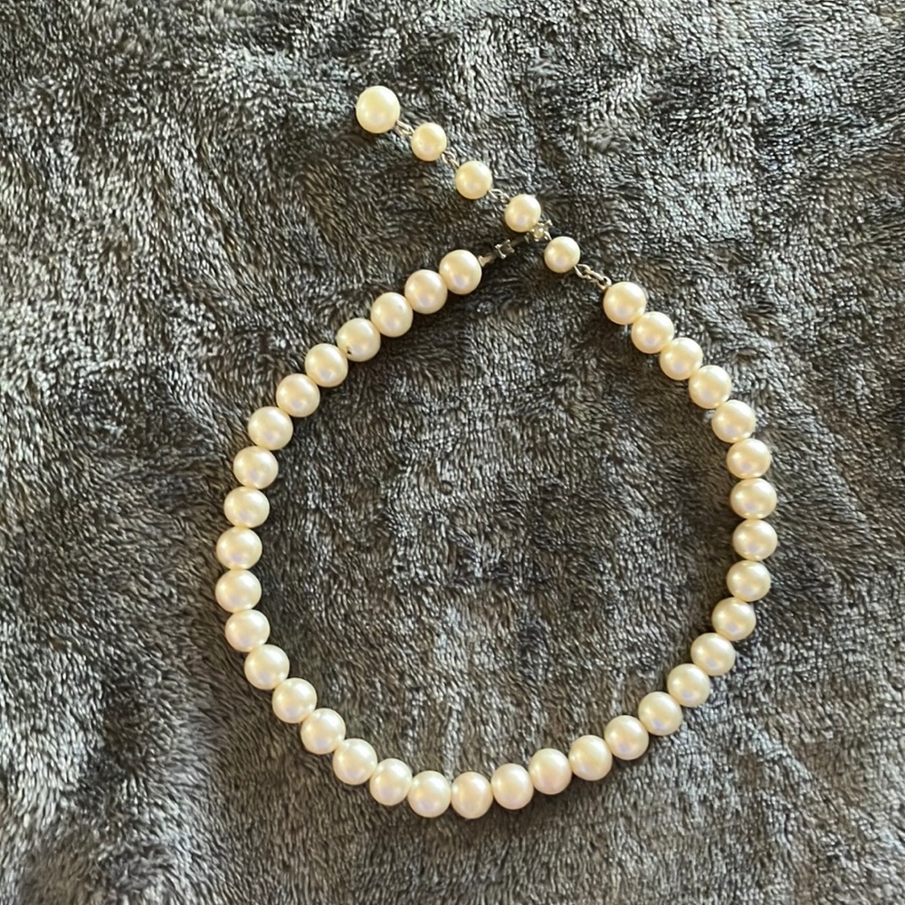 Vintage  Cream‎ Pearl Necklace